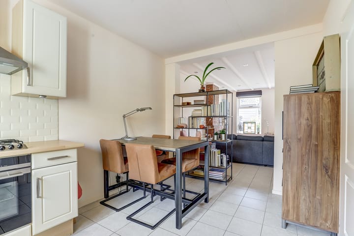 Photo 12 of Ooststraat 34