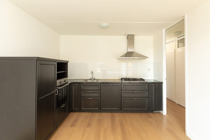 Photo 7 of Prins Bernhardstraat 84