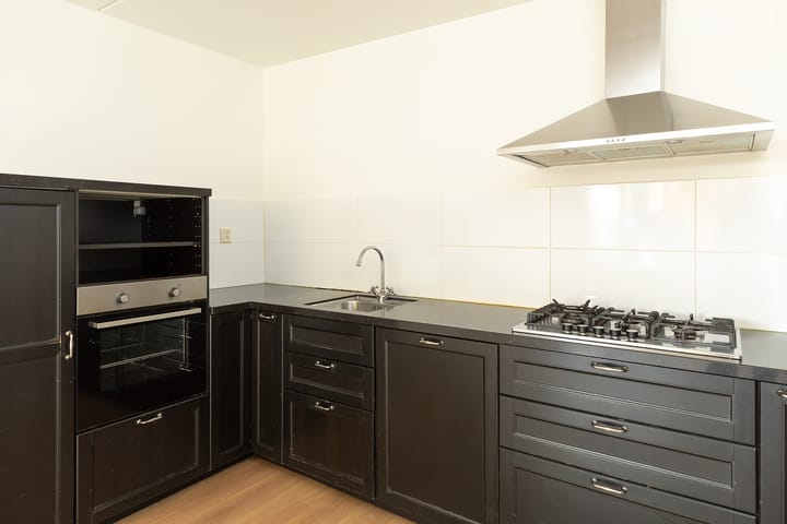 Photo 8 of Prins Bernhardstraat 84