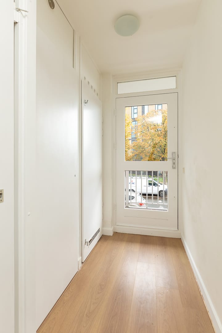 Photo 9 of Prins Bernhardstraat 84