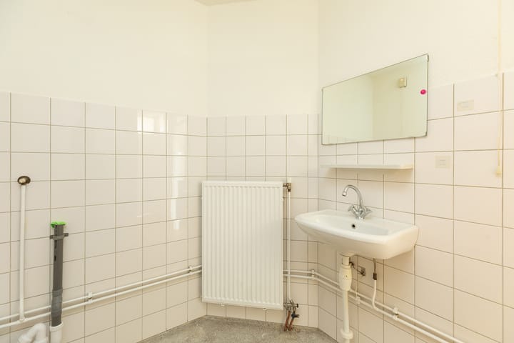 Photo 14 of Prins Bernhardstraat 84