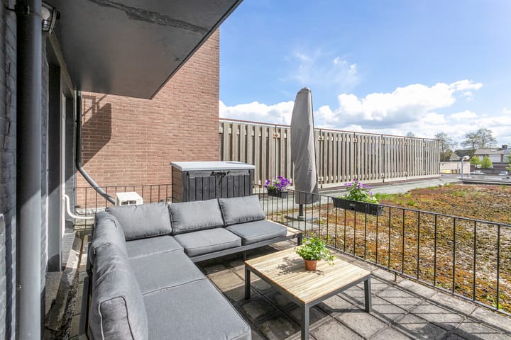 Photo 3 of Zaltbommelseweg 24