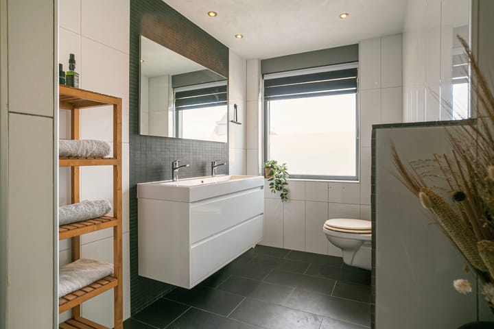 Photo 19 of Apollo 38