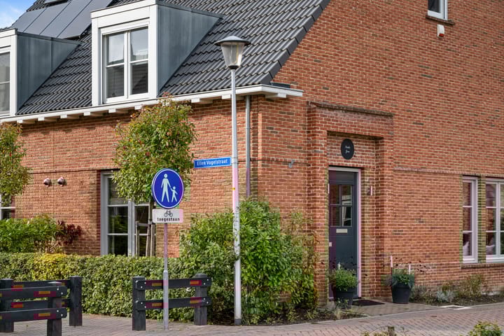 Photo 7 of Ellen Vogelstraat 23