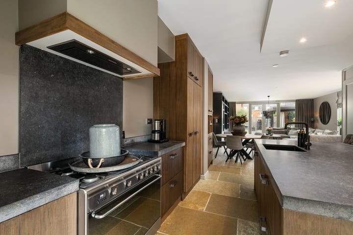 Photo 12 of Ellen Vogelstraat 23