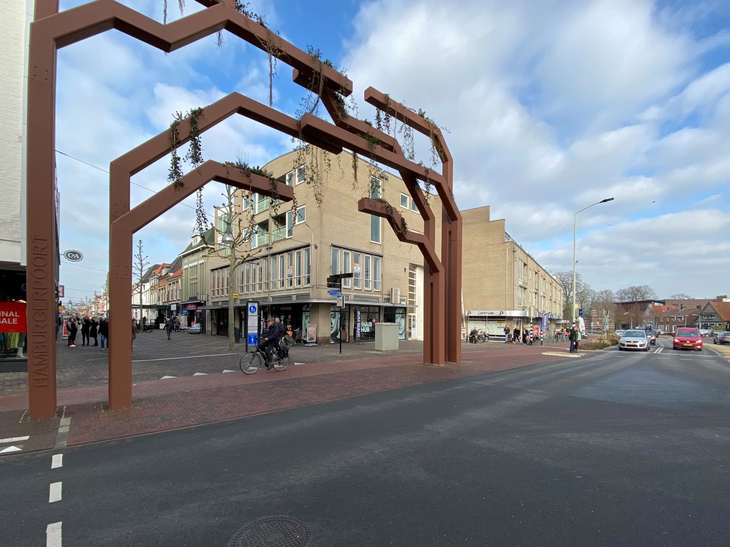 Bekijk foto 2 van Raadhuisstraat 1