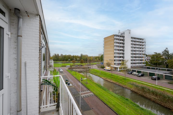 Photo 2 of Govert Flinckplantsoen 24