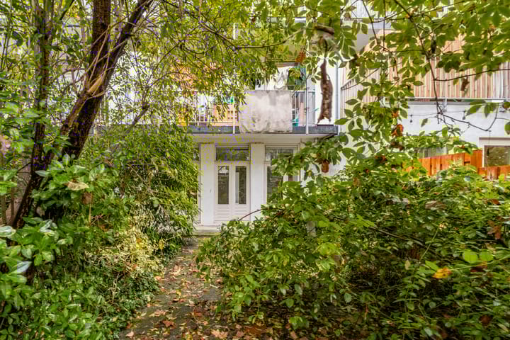 Foto 19 van Hoofdweg 144-H