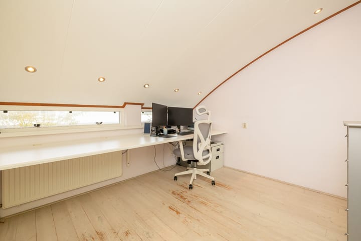 Photo 32 of Groenelaan 132