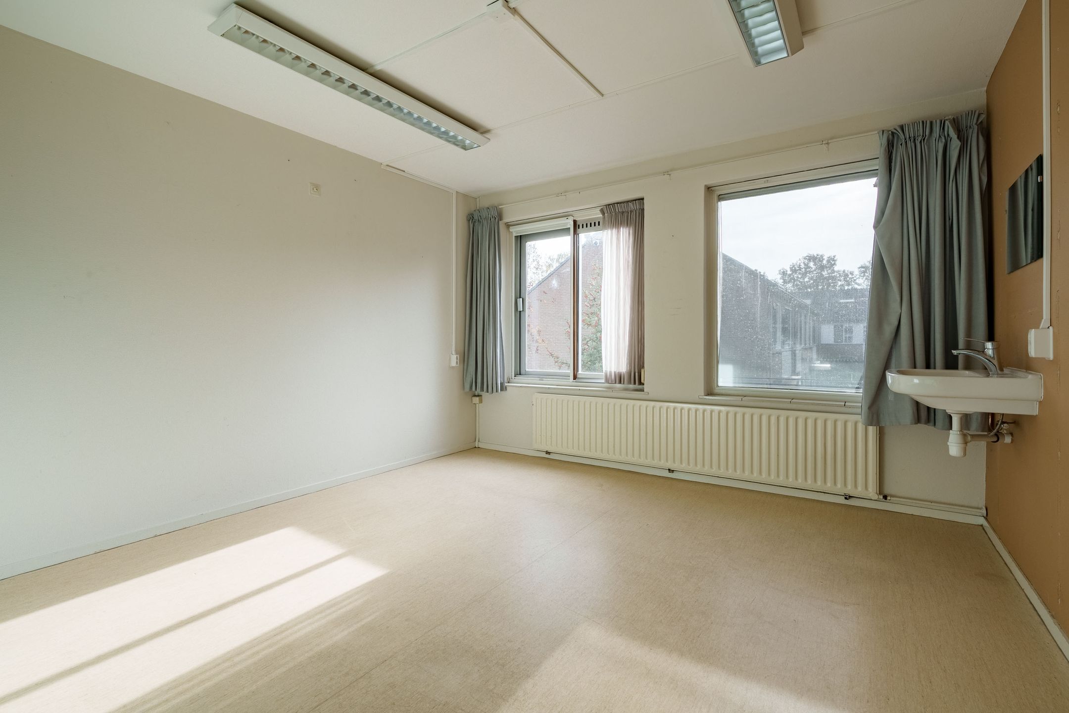 Photo 12 of Damhertlaan 23