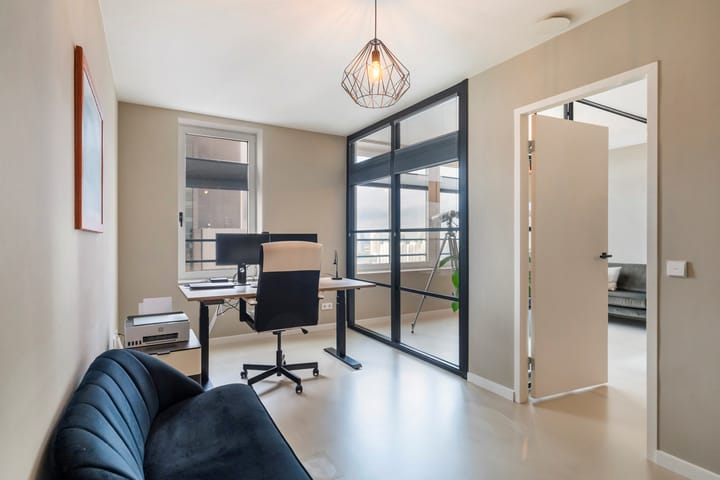 Foto 12 van Landverhuizersplein 110