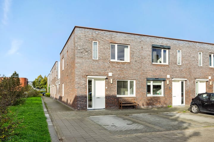 Foto 39 van Hélène Swarthstraat 7