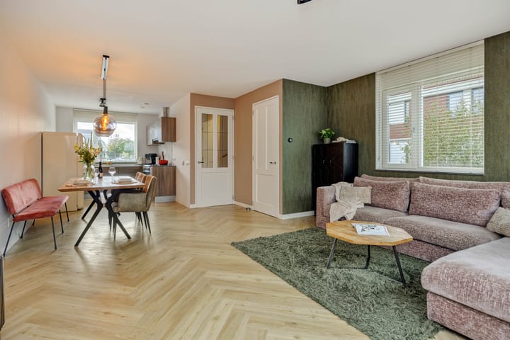 Foto 11 van Hélène Swarthstraat 7