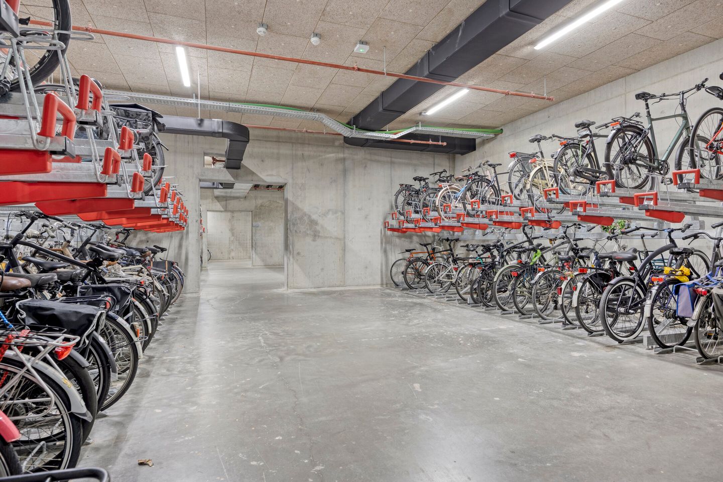 Foto 50 van Vincent van den Heuvellaan 423