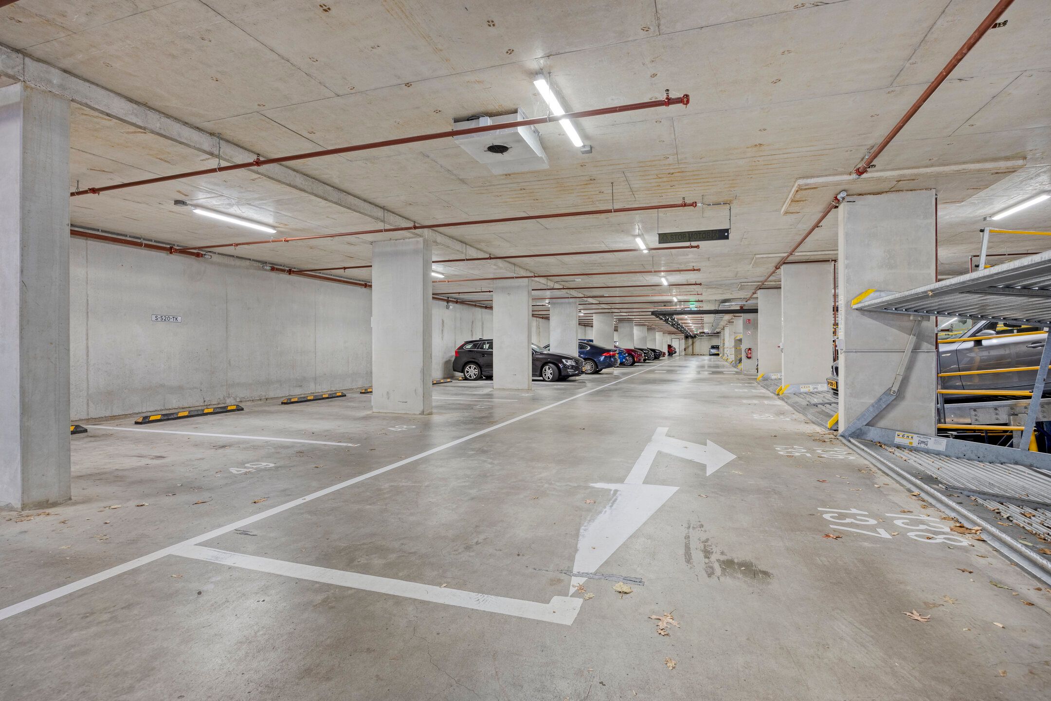 Foto 48 van Vincent van den Heuvellaan 423