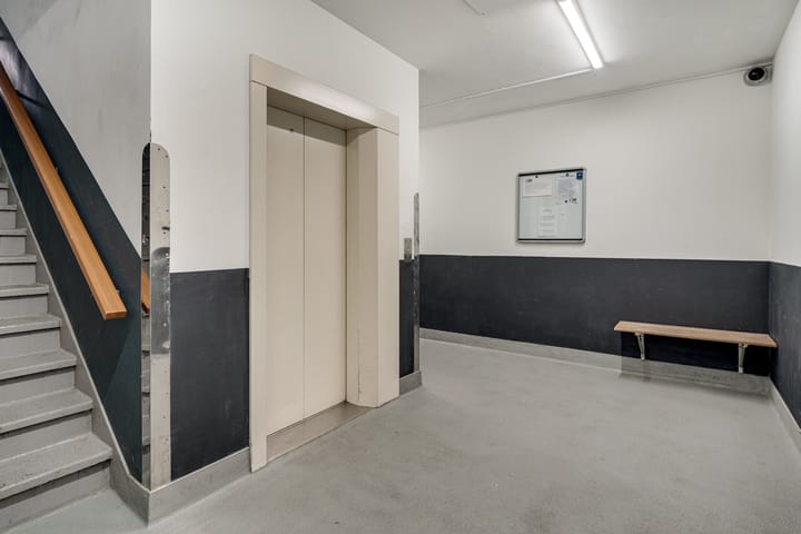 Photo 13 of Hanzestraat 63