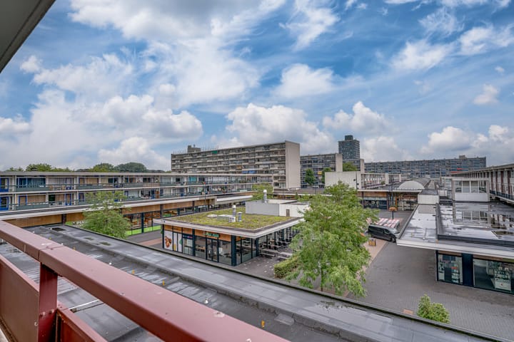 Photo 23 of Hanzestraat 63