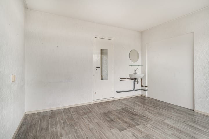 Photo 45 of Hanzestraat 63