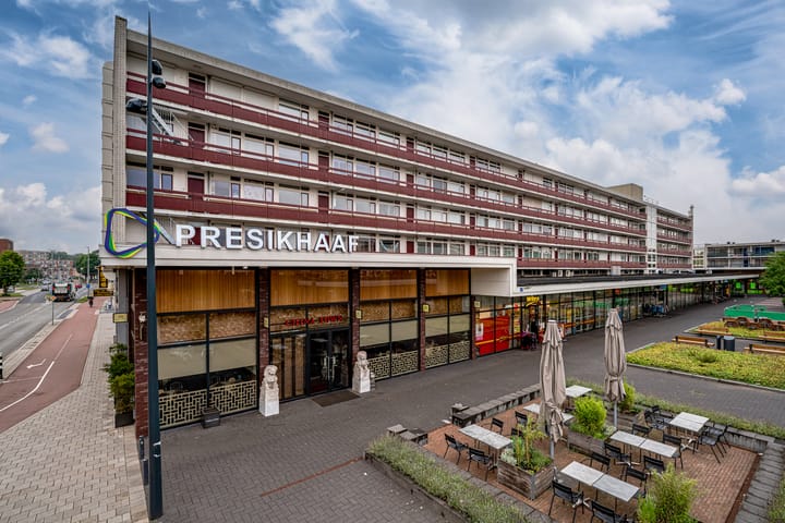 Photo 49 of Hanzestraat 63