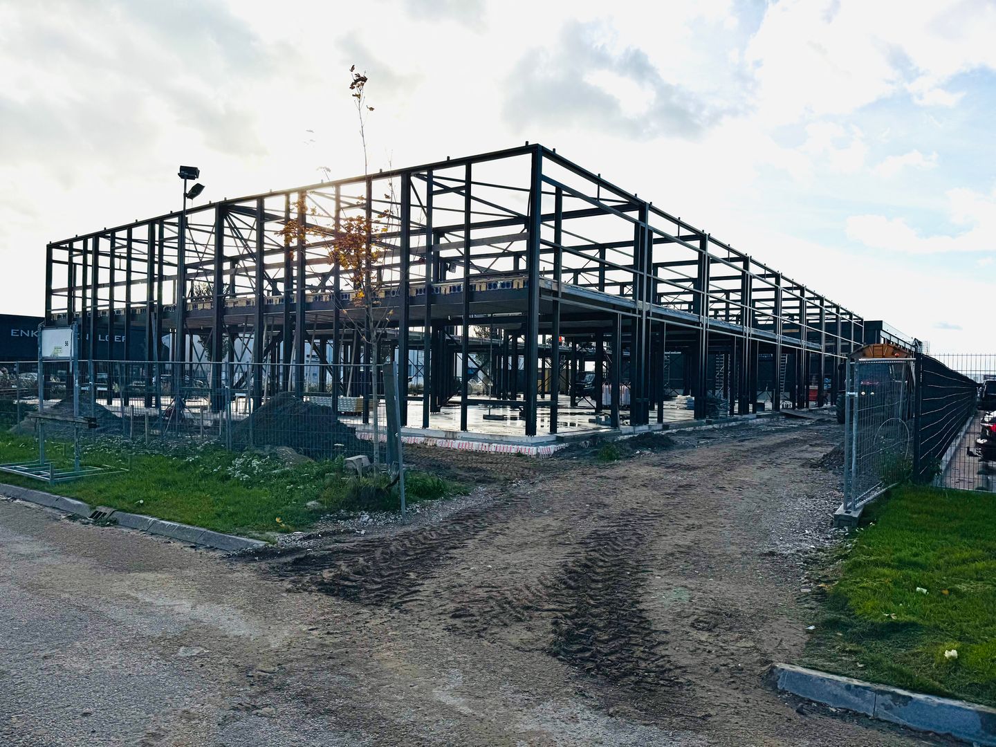 Bekijk foto 2 van De Zwaan 32