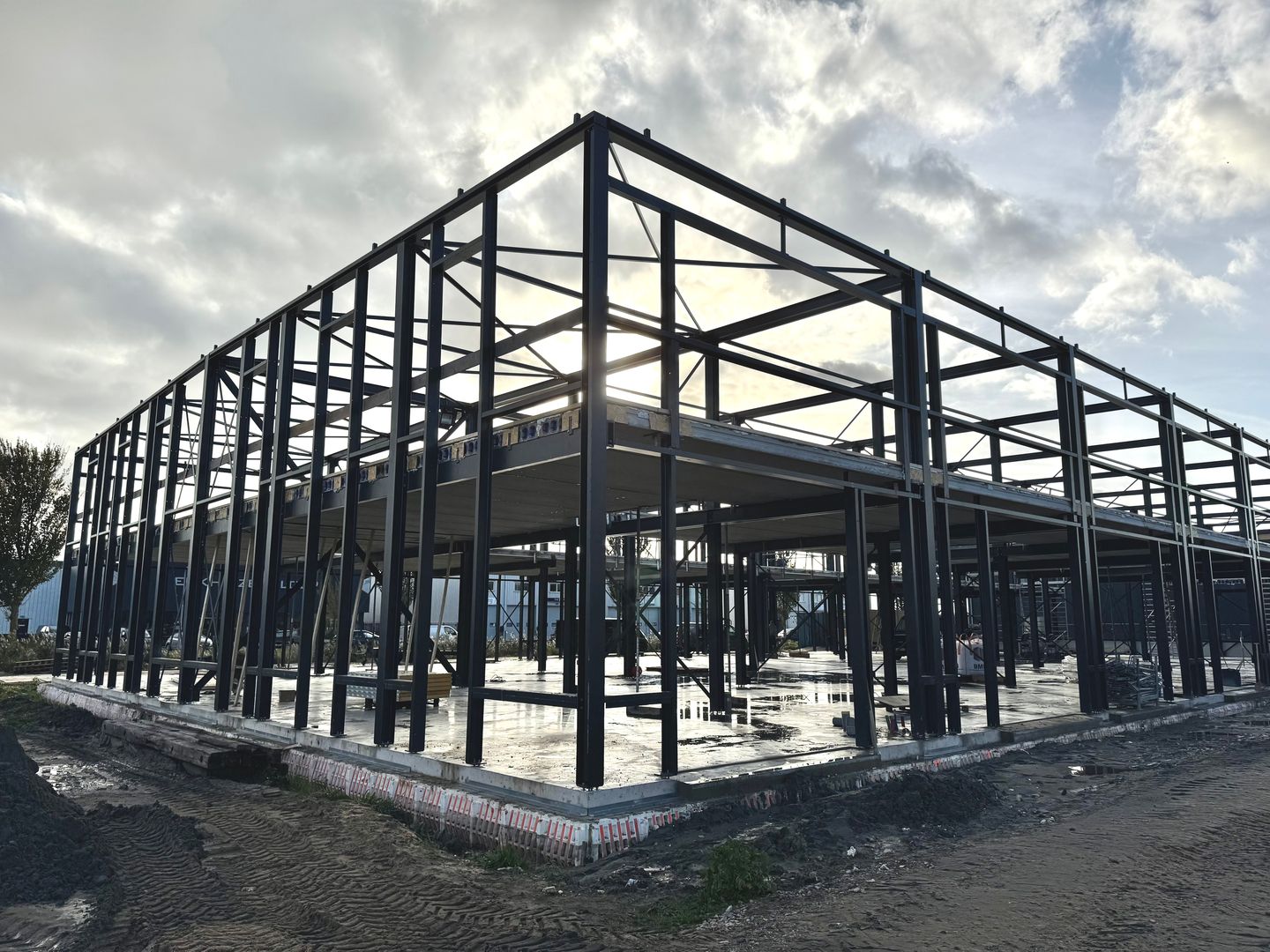 Bekijk foto 4 van De Zwaan 32