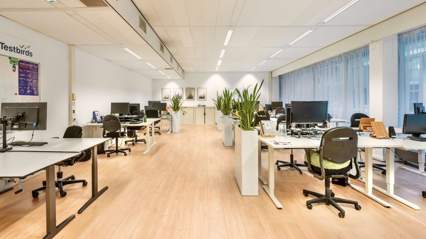 View photo 4 of Oostenburgermiddenstraat 202