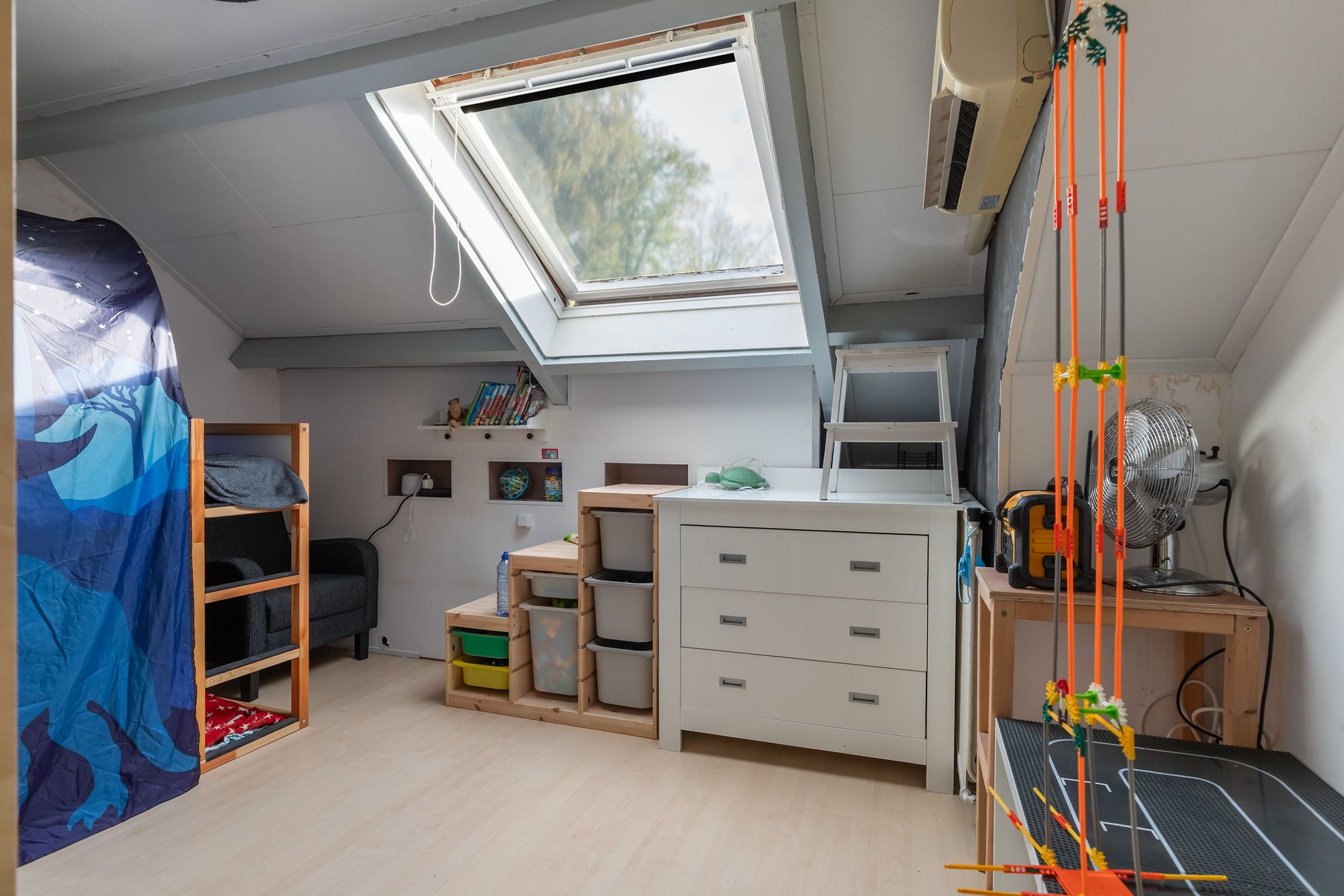 Foto 15 van Schrijnwerkershorst 613