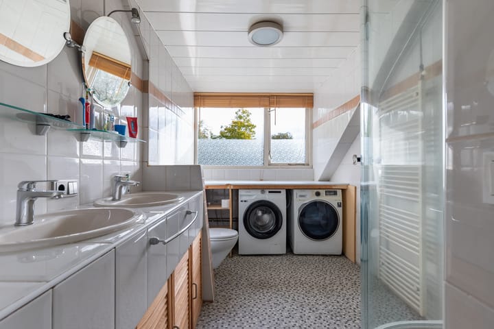 Photo 16 of Schrijnwerkershorst 613