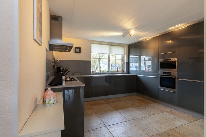 Photo 13 of de Spaier 10