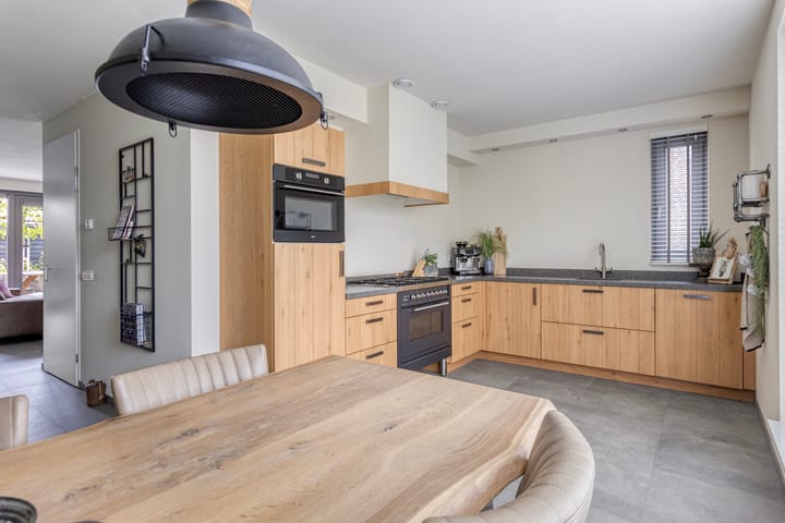 Photo 2 of Bongerd 50-A