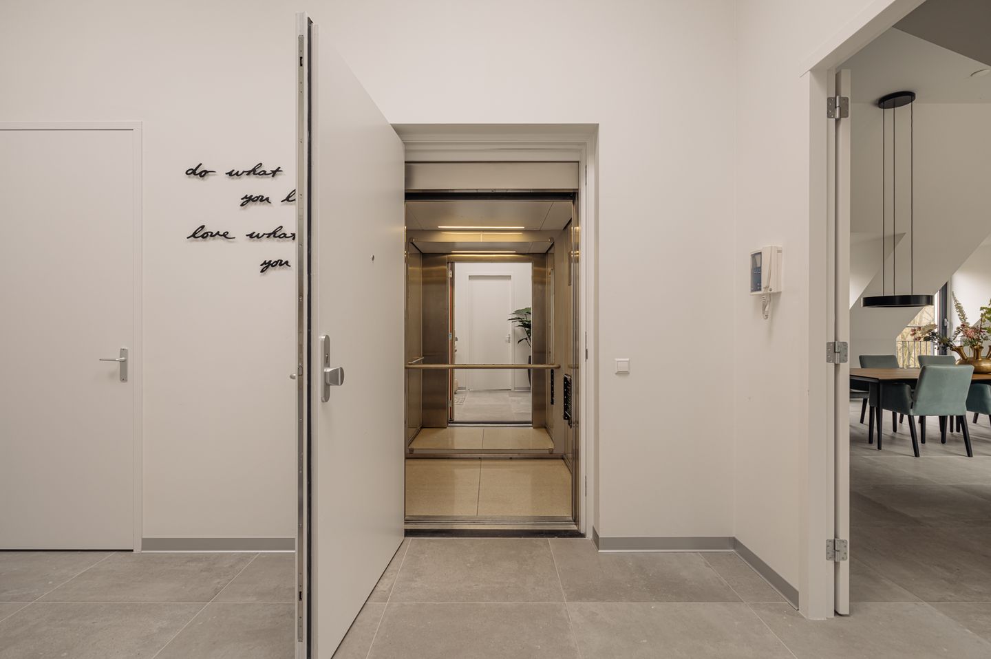 Foto 4 van Boterbloem 17