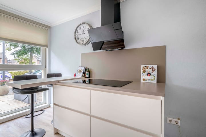 Photo 18 of Carel Willinksingel 326