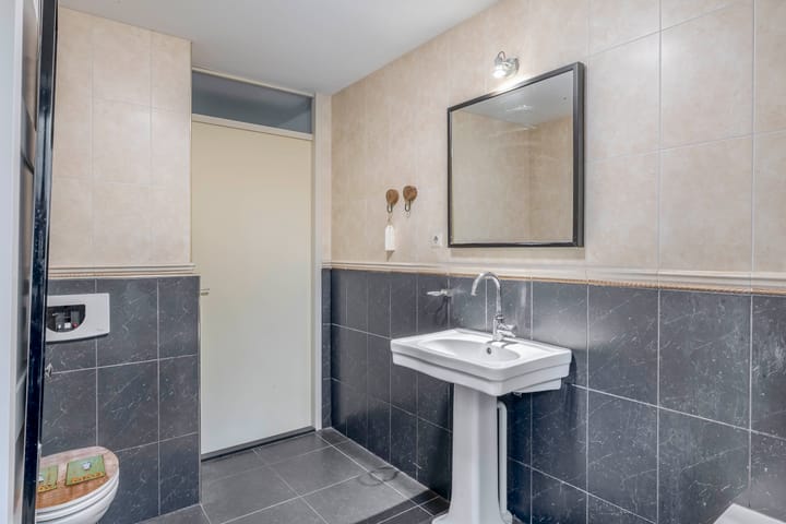 Photo 25 of Carel Willinksingel 326