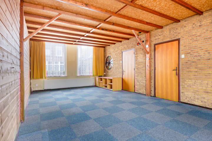 Photo 4 of Oranjeboomstraat 40