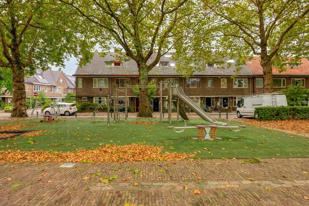 Photo 32 of Oranjeboomstraat 40