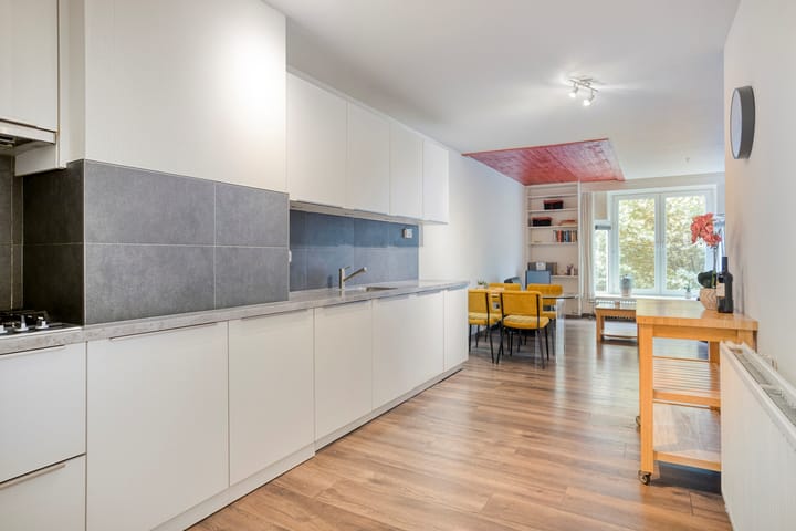 Photo 5 of Wilhelminasingel 50-D