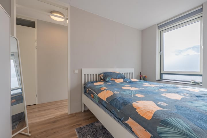 Photo 32 of Meeslaan 2-28