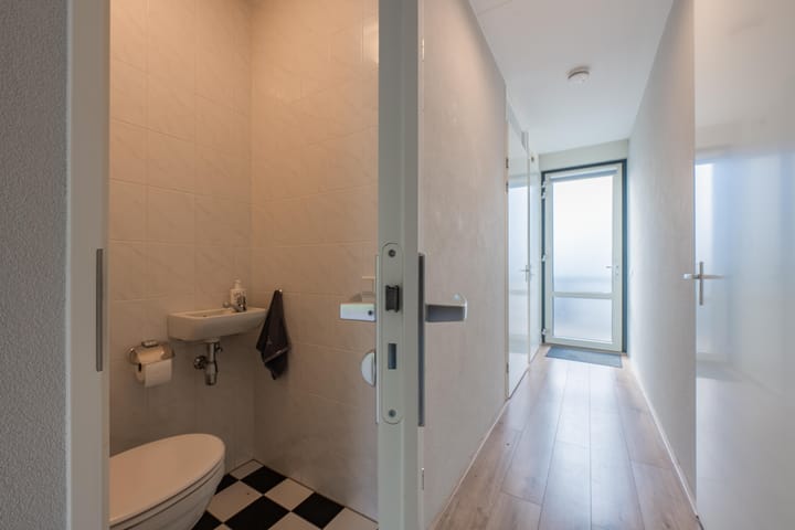 Photo 37 of Meeslaan 2-28