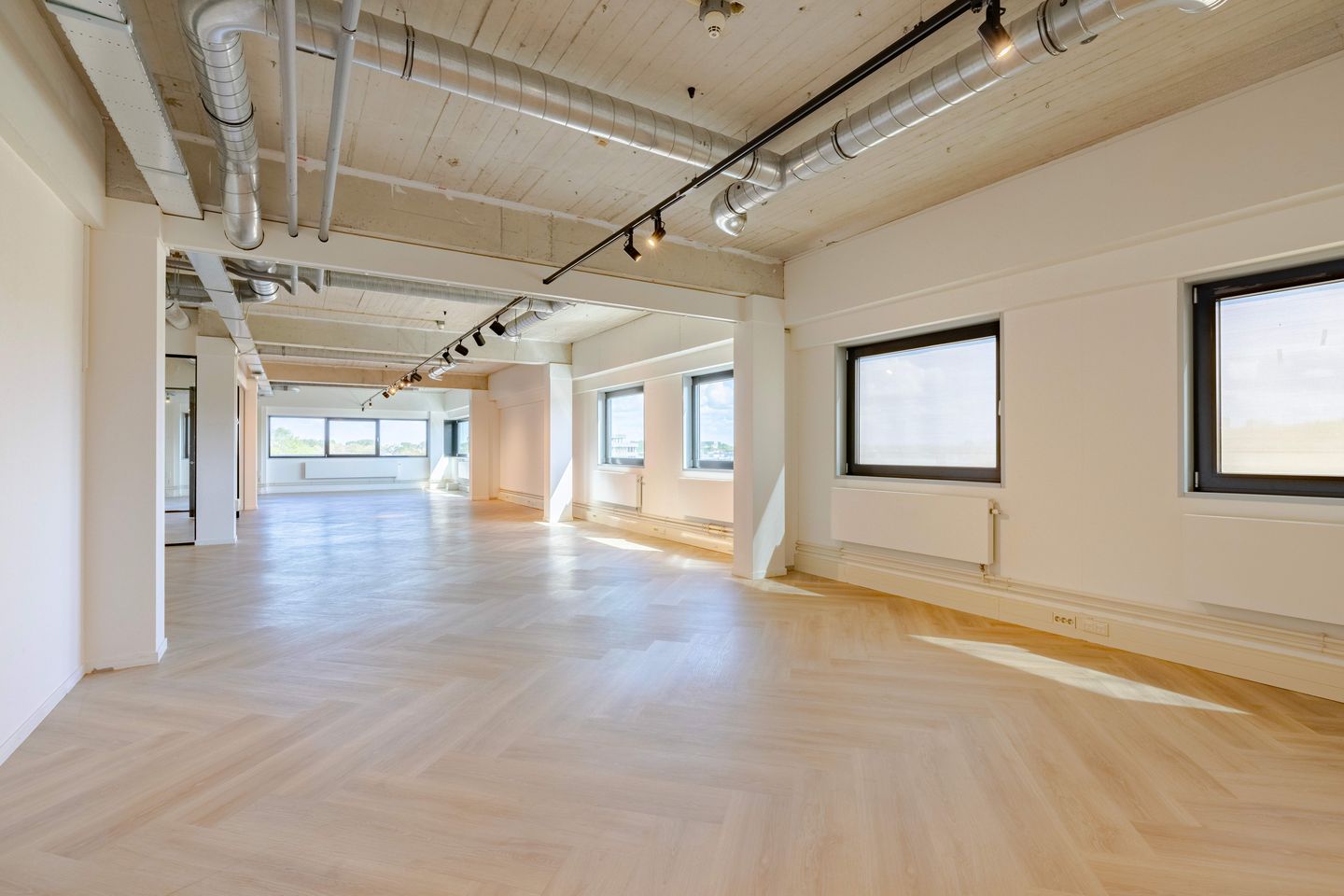 Bekijk foto 3 van Joan Muyskenweg 40-148