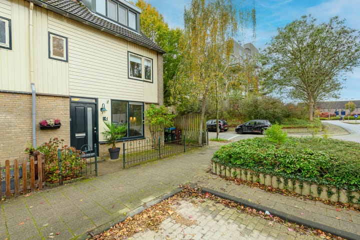 Photo 3 of Helena Verburgstraat 46