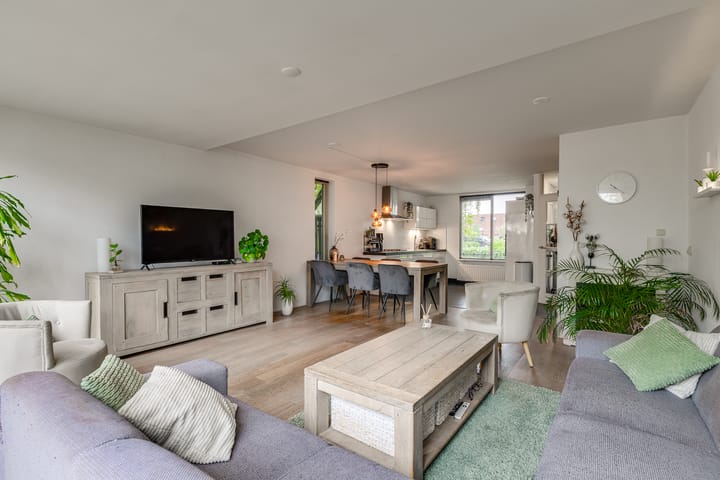 Photo 10 of Helena Verburgstraat 46