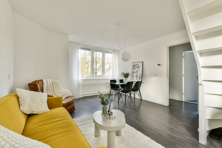 Foto 4 van Henriëtte Ronnerplein 21-2