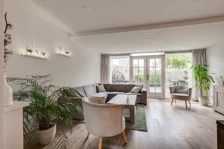 Photo 7 of Helena Verburgstraat 46