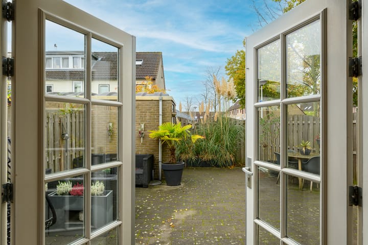 Photo 16 of Helena Verburgstraat 46