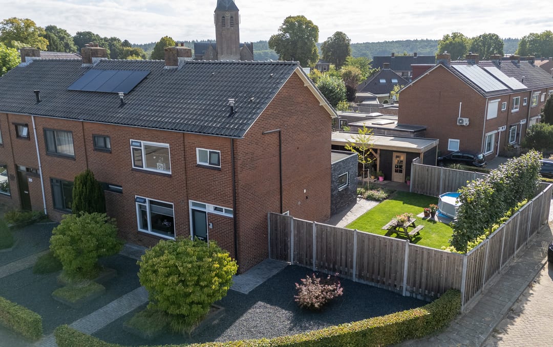 Foto 1 van Pastoor van Angerenstraat 10-E