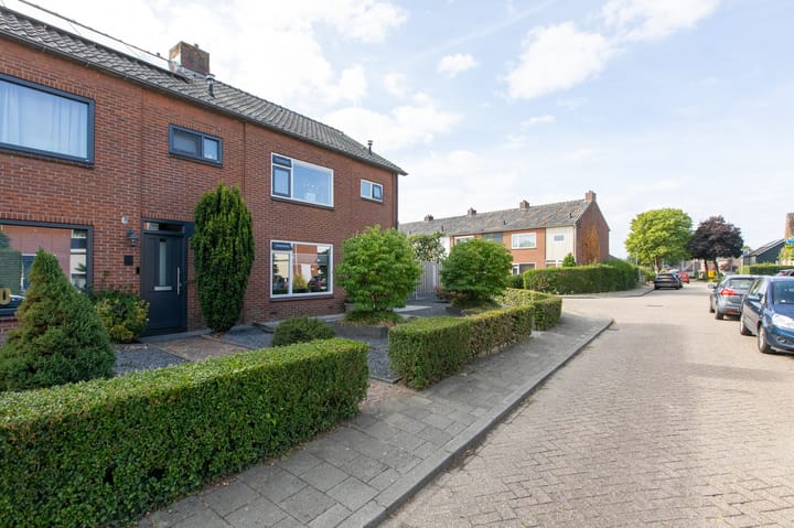 Foto 13 van Pastoor van Angerenstraat 10-E