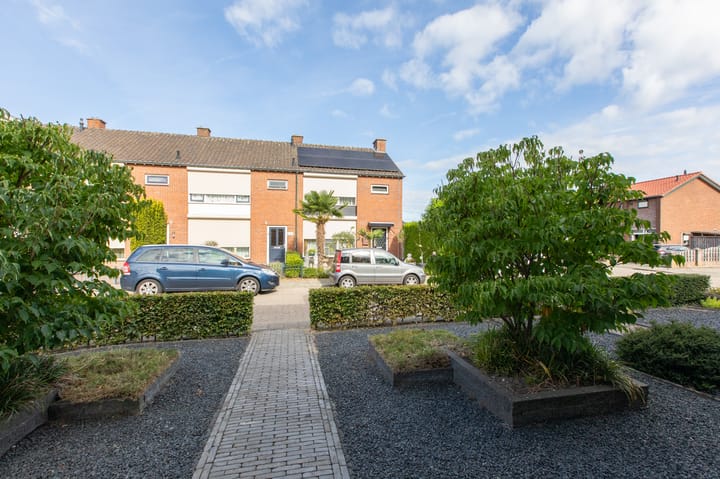 Foto 14 van Pastoor van Angerenstraat 10-E