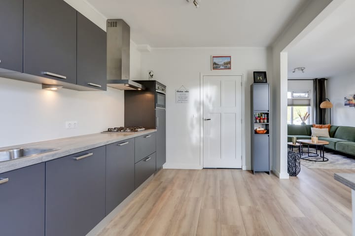 Foto 20 van Pastoor van Angerenstraat 10-E