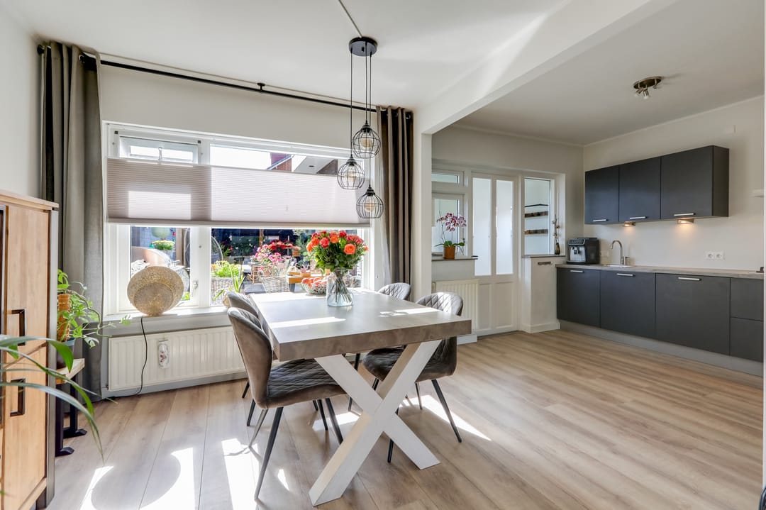 Foto 23 van Pastoor van Angerenstraat 10-E