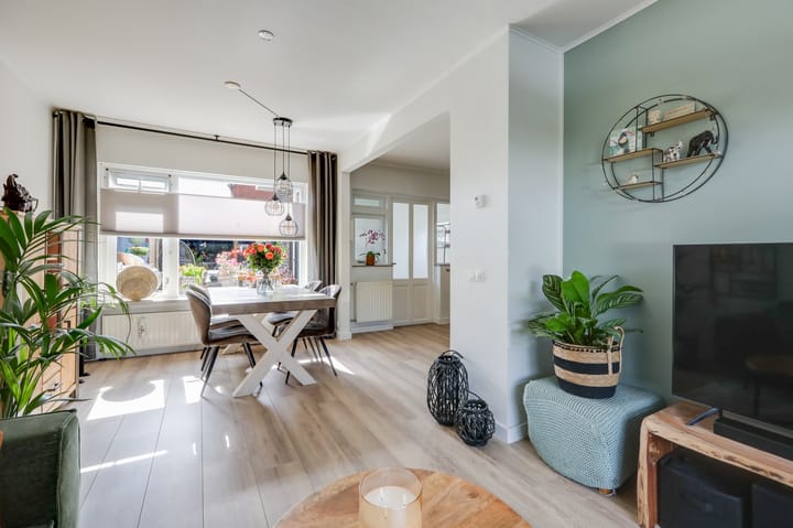 Foto 29 van Pastoor van Angerenstraat 10-E